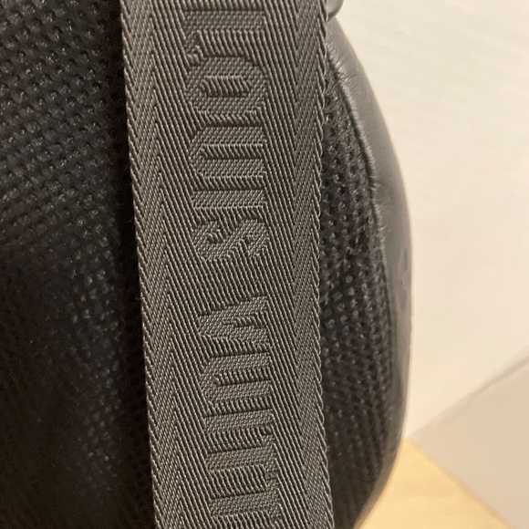 *SOLD* Louis Vuitton Monogram Shadow Racer Slingbag *Authentic* - Picture 11 of 16